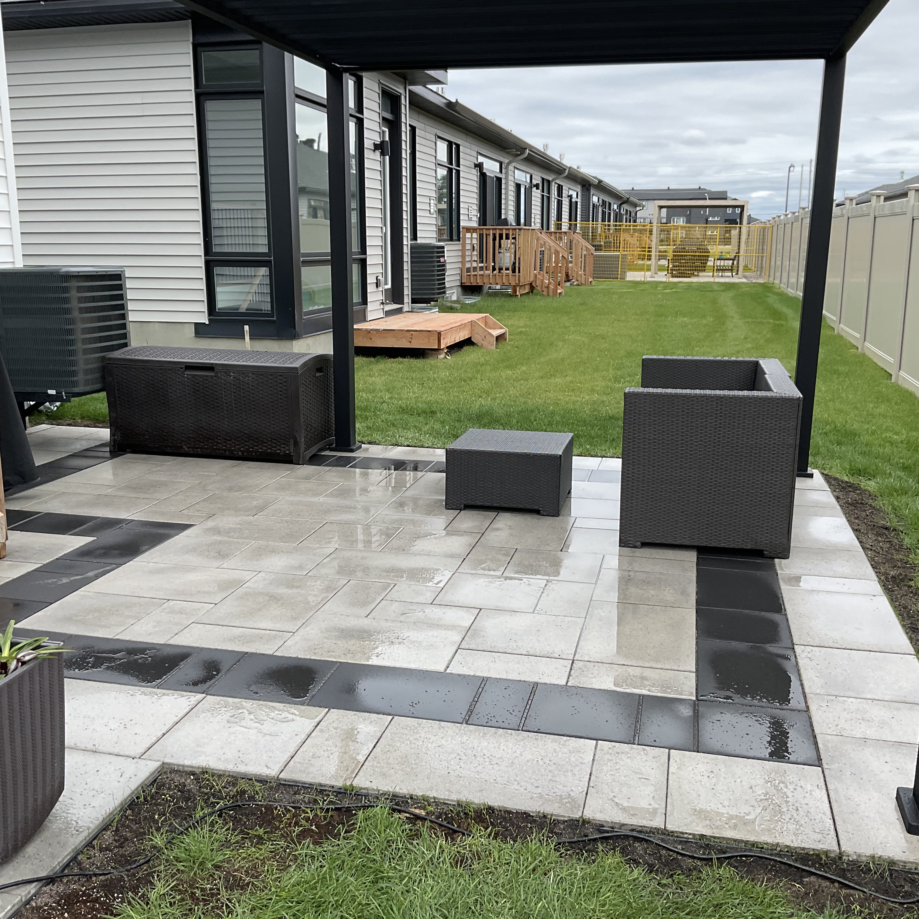 Backyard patio pergola interlock