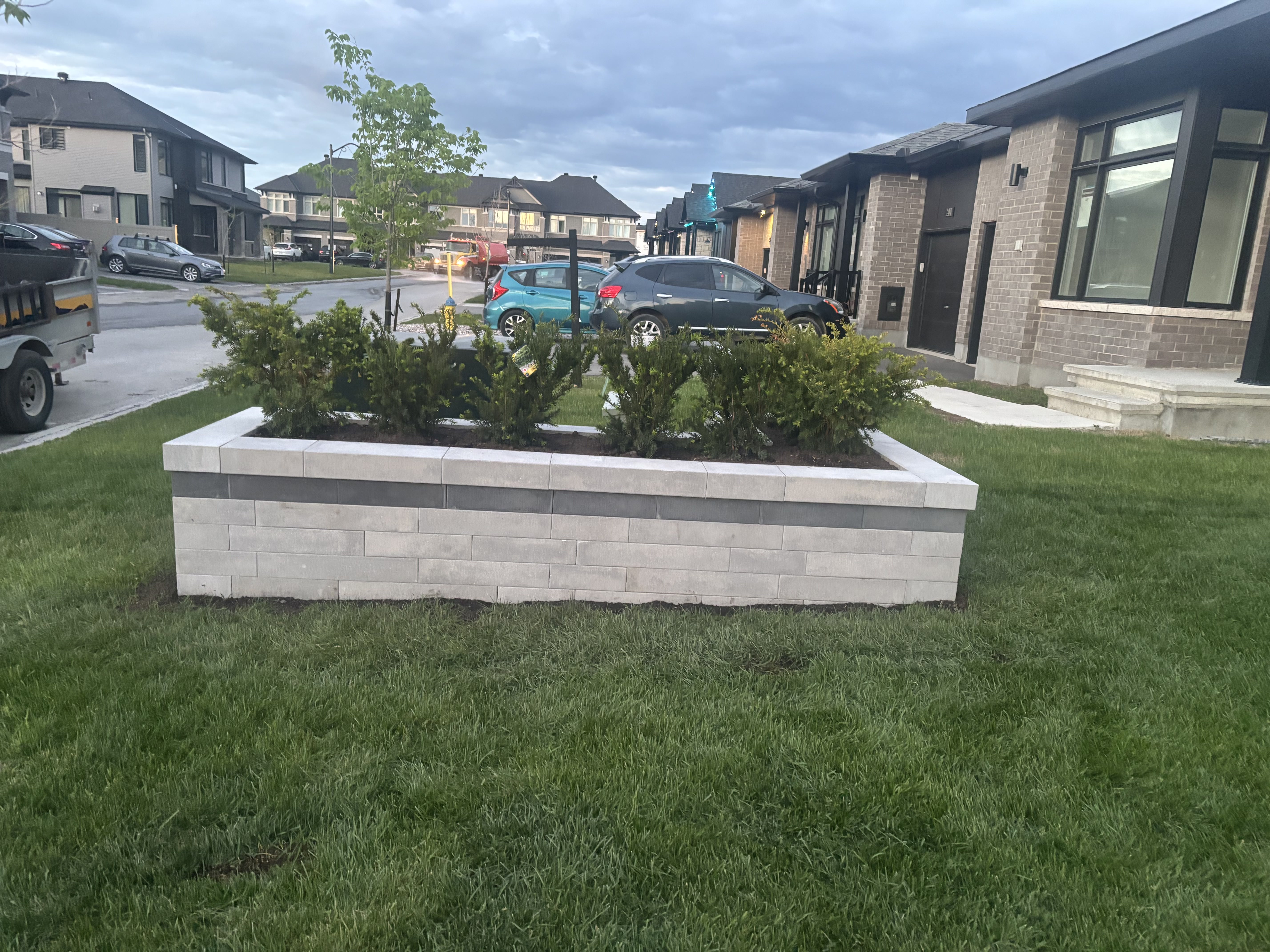 Raised garden planter two-tone block wall Orleans