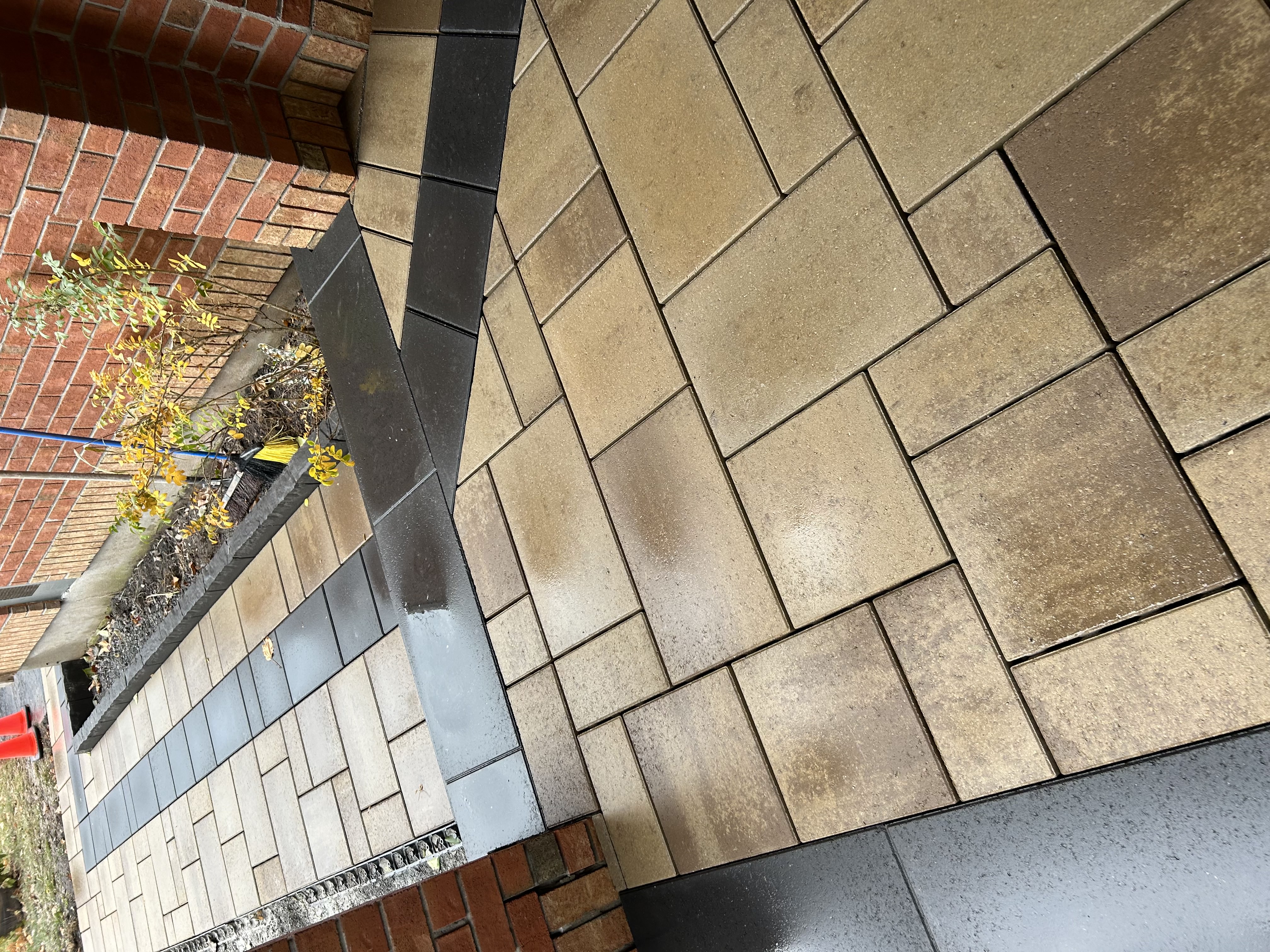 Decorative side walkway herringbone interlock