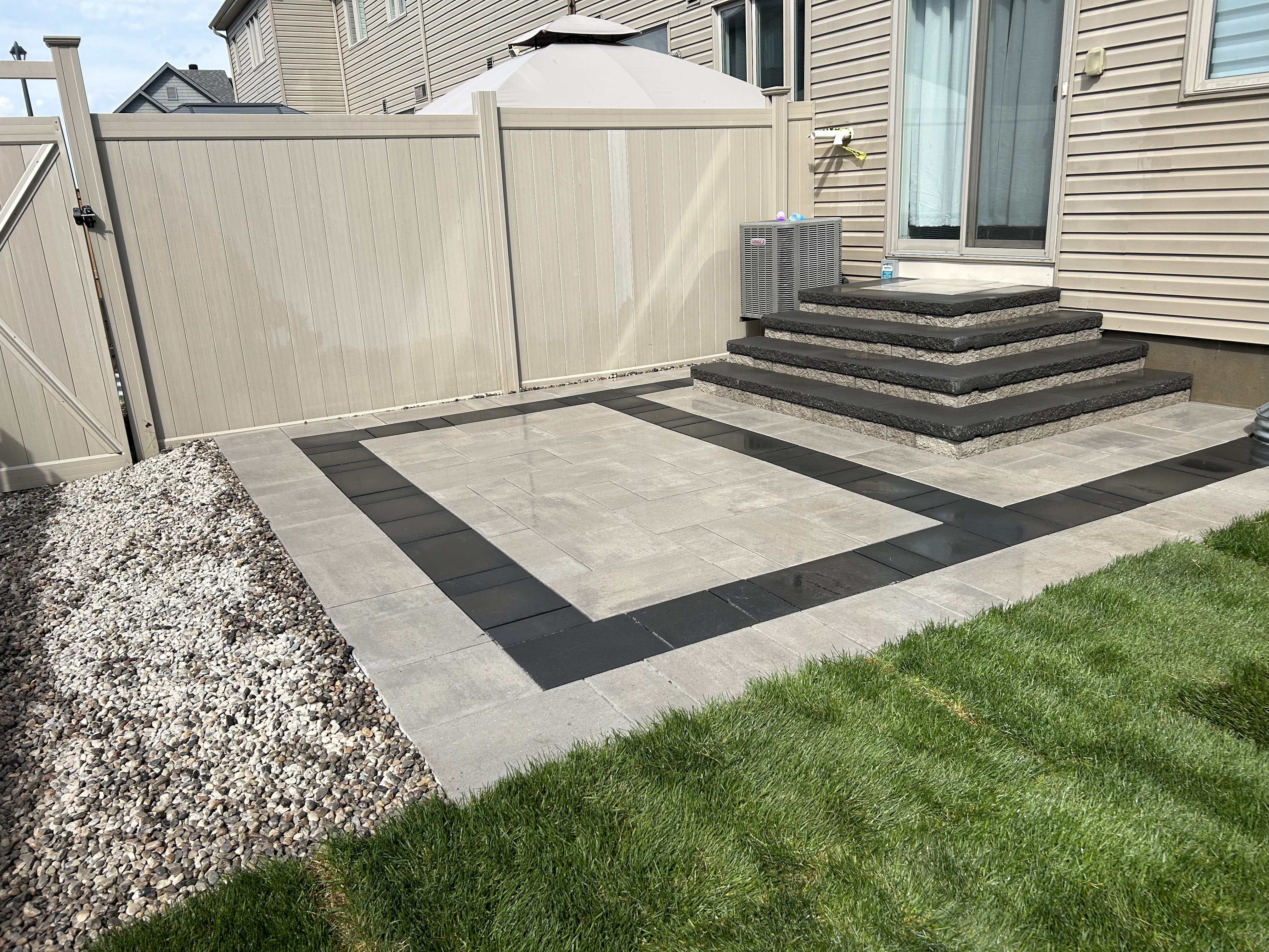 Backyard patio clean border Ottawa
