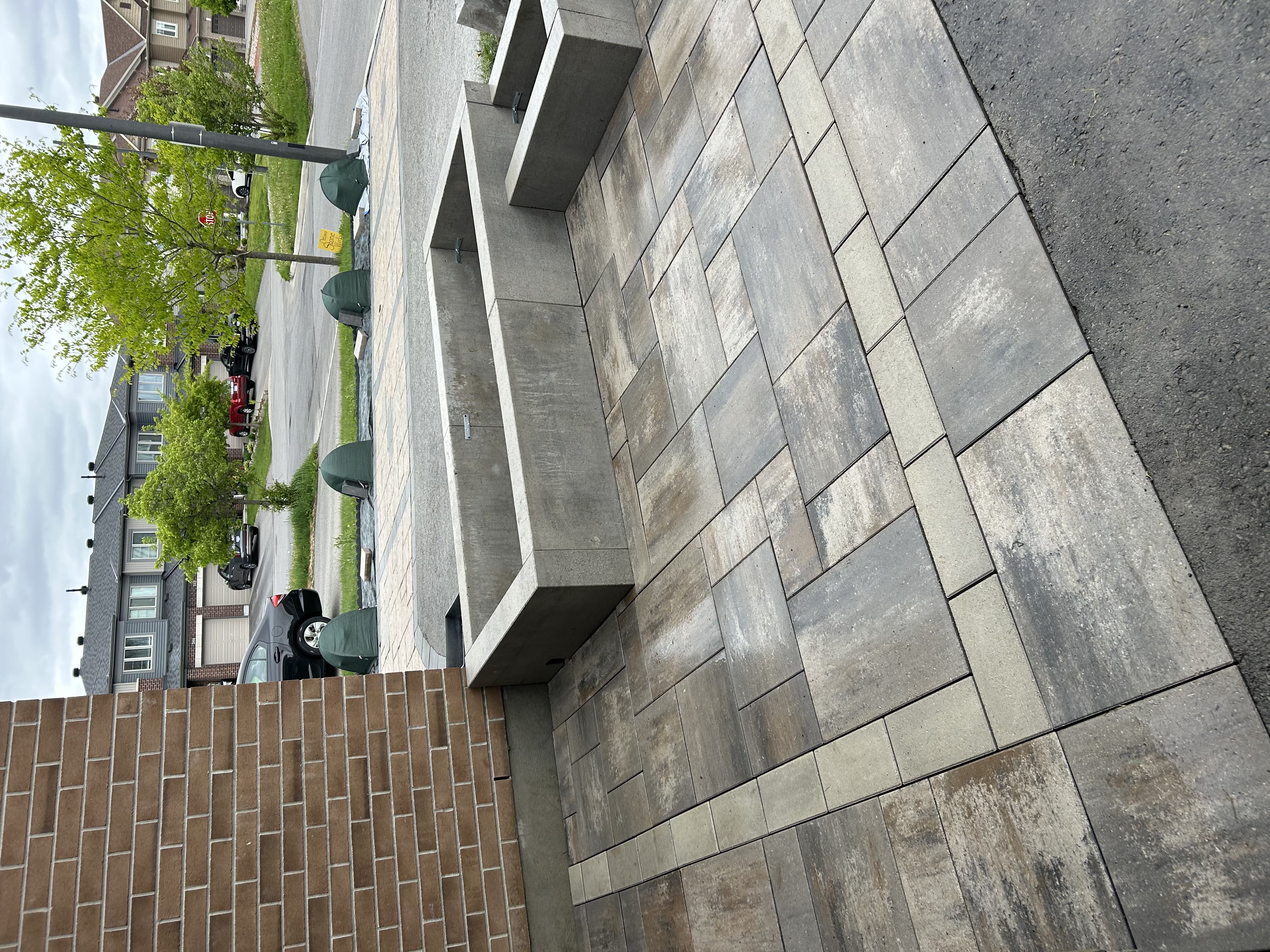 Front entranceway raised planter interlock